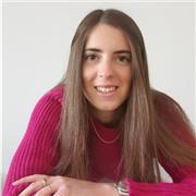 Sono una ragazza che può aiutare nell'aiuto compiti. Sono madrelingua italiana e spagnola. Laureata in Relazioni pubbliche e comunicazione d'impresa. Ho un'esperienza di aito compiti di 8 anni.